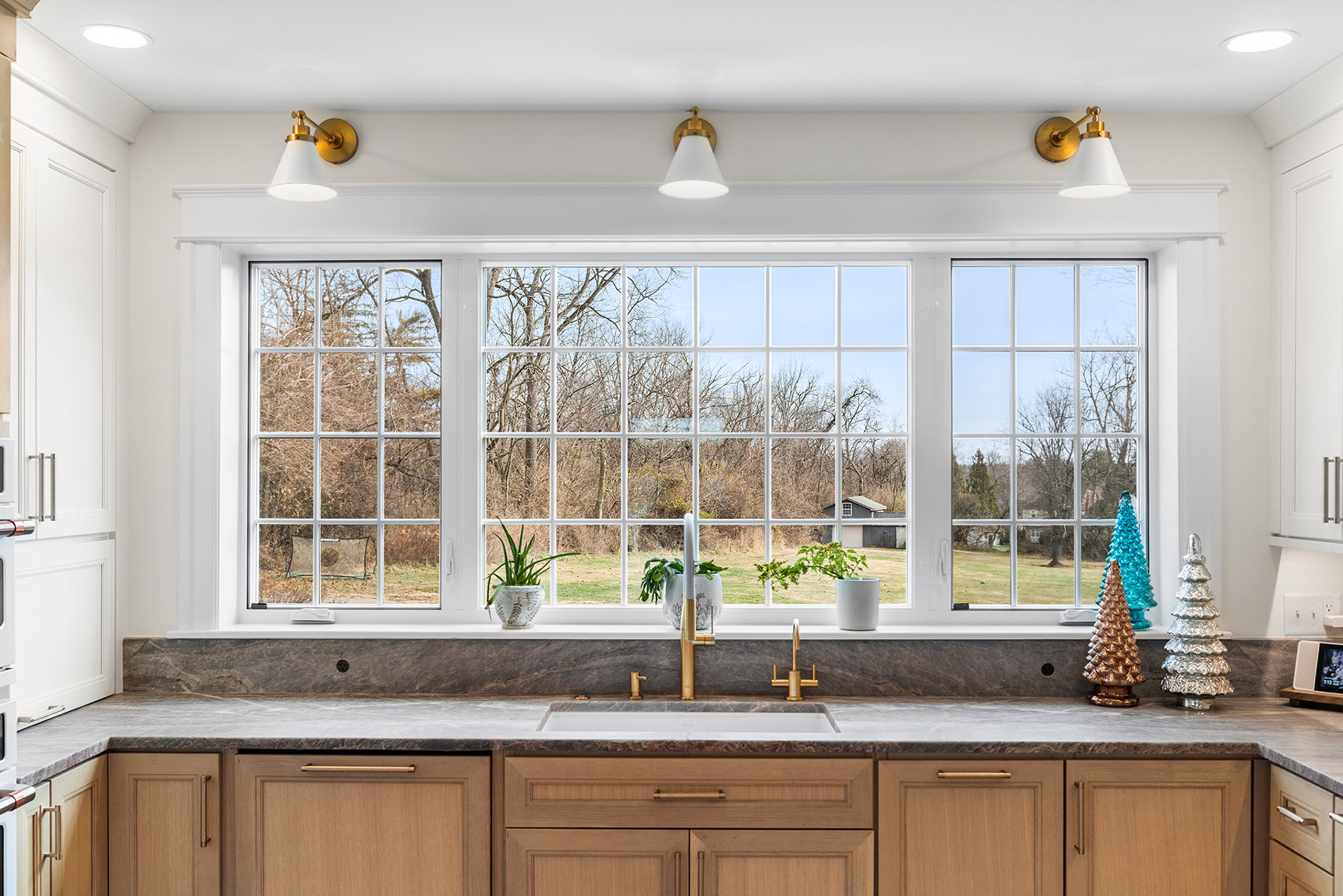 Domers Construction - Elegant Kitchen Addition